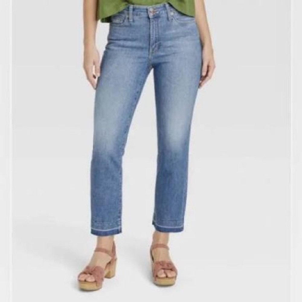 Universal Thread Ankle Bootcut Blue Women's Jeans
